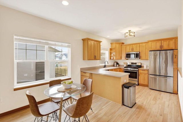 2846 Big Bluestem Parkway, Fitchburg, WI 53711