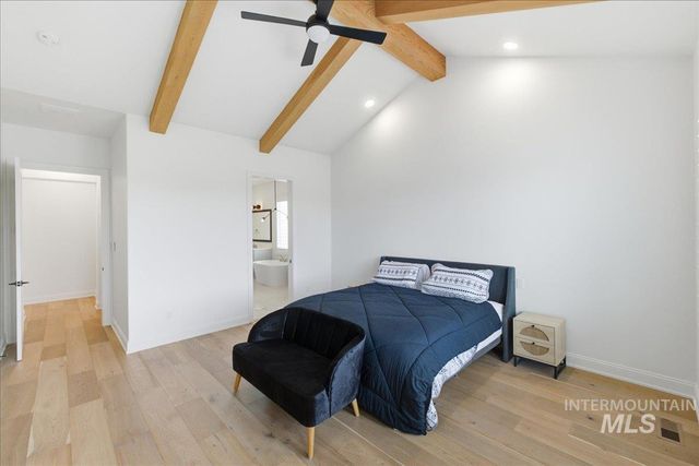 7896 Deerfawn Ln, Eagle, ID 83616