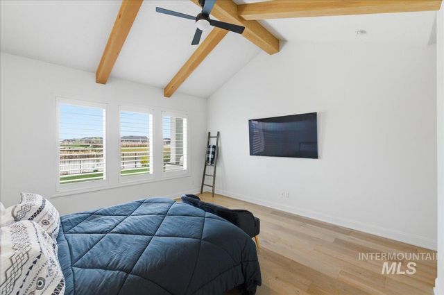 7896 Deerfawn Ln, Eagle, ID 83616