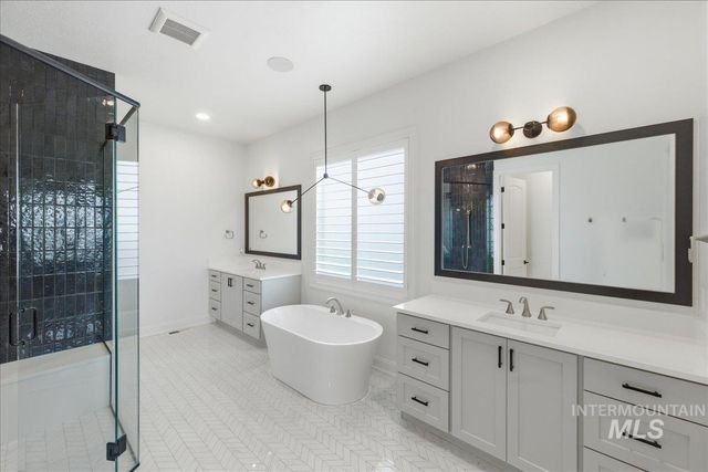 7896 Deerfawn Ln, Eagle, ID 83616