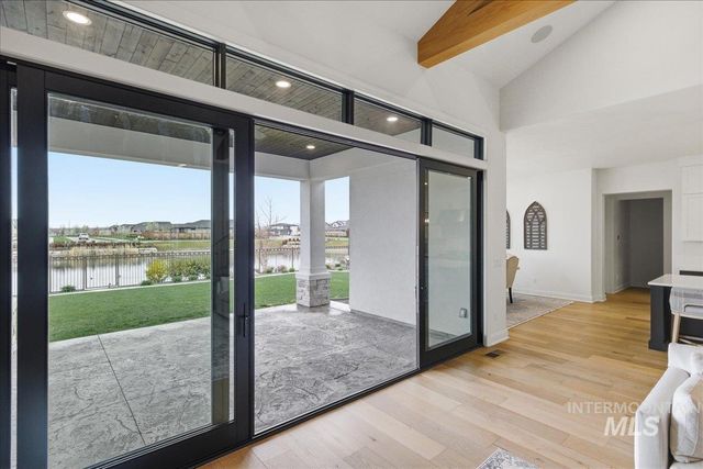 7896 Deerfawn Ln, Eagle, ID 83616