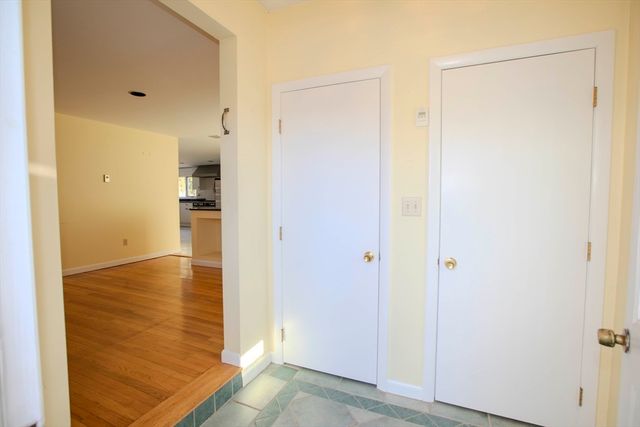 158 Slocum Rd, Dartmouth, MA 02747