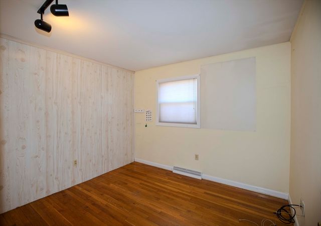 158 Slocum Rd, Dartmouth, MA 02747