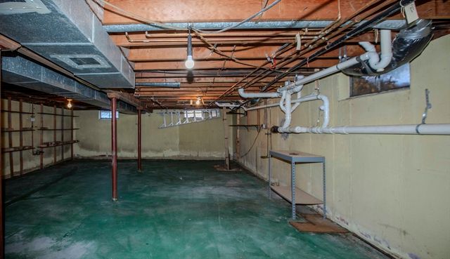 158 Slocum Rd, Dartmouth, MA 02747