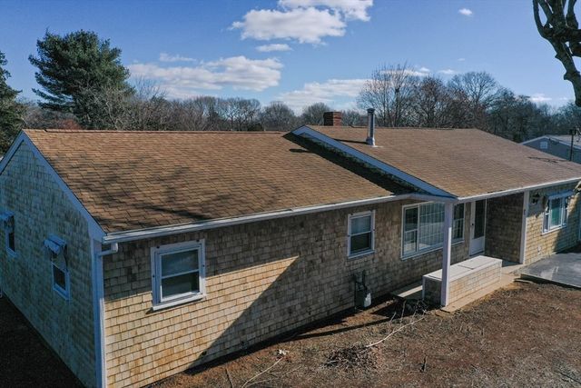 158 Slocum Rd, Dartmouth, MA 02747