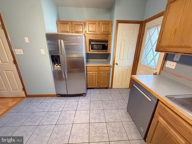 233 N 5TH ST, Newport, PA 17074