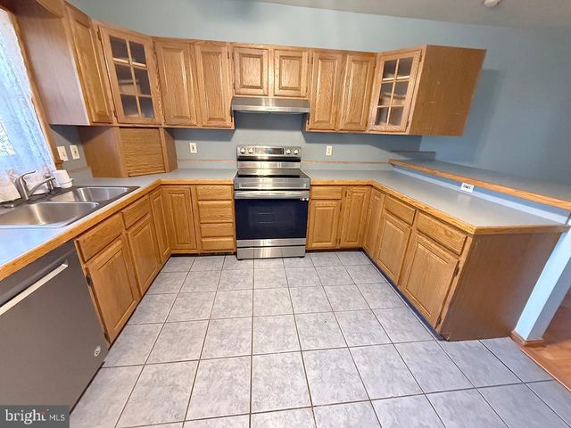 233 N 5TH ST, Newport, PA 17074