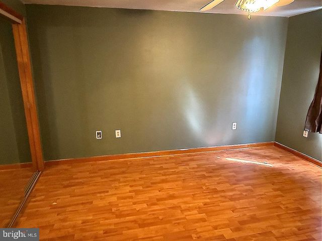233 N 5TH ST, Newport, PA 17074