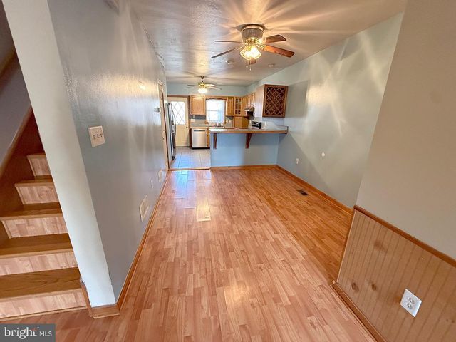 233 N 5TH ST, Newport, PA 17074