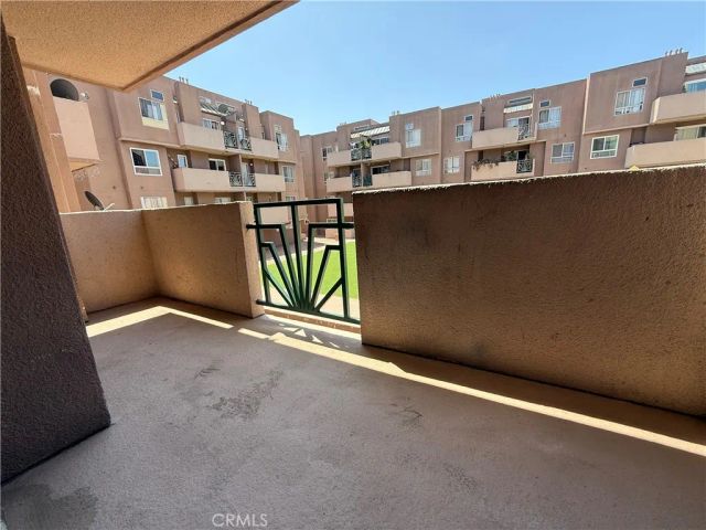 450 E 4th Street 207, Santa Ana, CA 92701