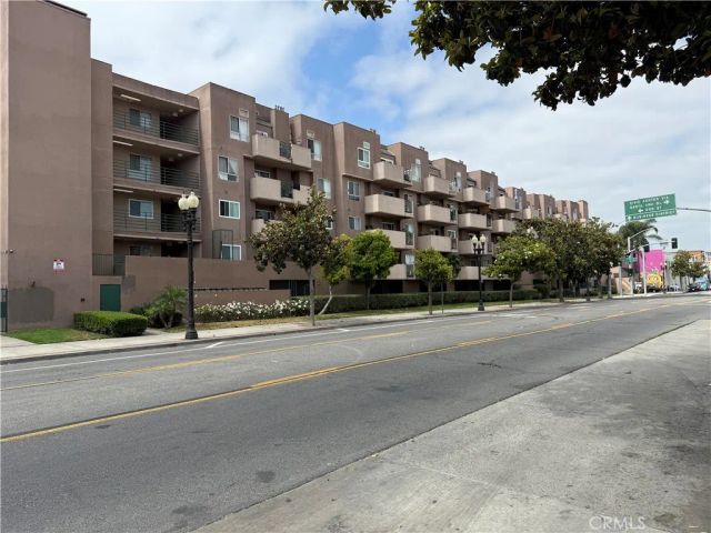 450 E 4th Street 207, Santa Ana, CA 92701