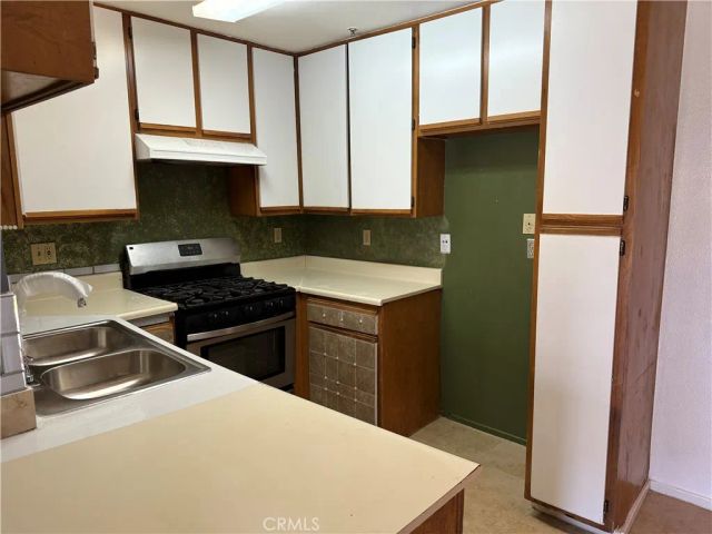 450 E 4th Street 207, Santa Ana, CA 92701