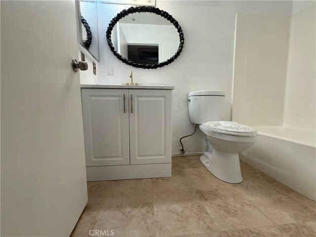 450 E 4th Street 207, Santa Ana, CA 92701
