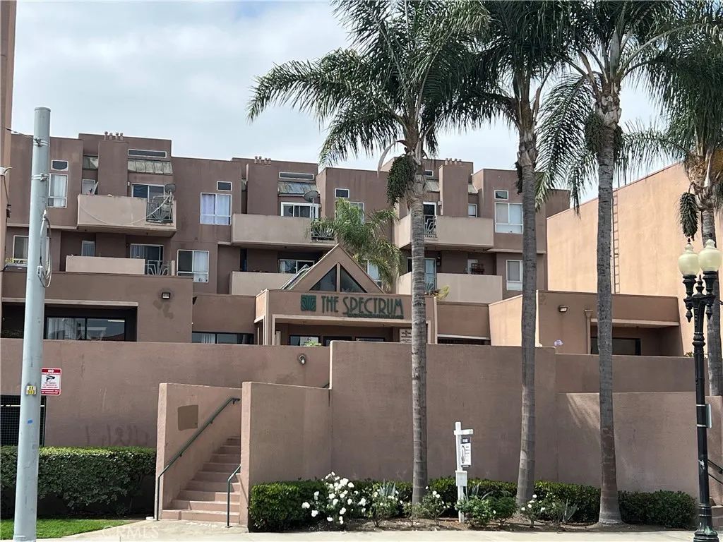 450 E 4th Street 207, Santa Ana, CA 92701