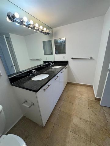 3300 NE 192nd Street Ph11, Aventura, FL 33180