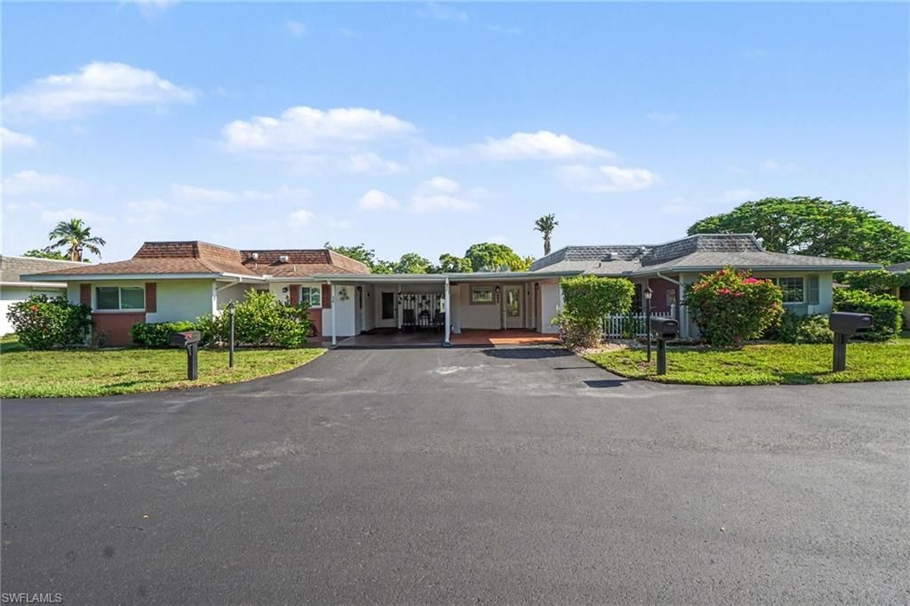 856 Pangola DR, NORTH FORT MYERS, FL 33903 — photo 2