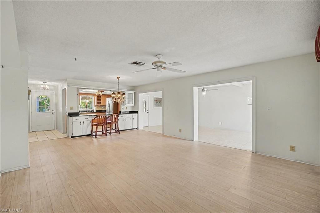 856 Pangola DR, NORTH FORT MYERS, FL 33903 — photo 4