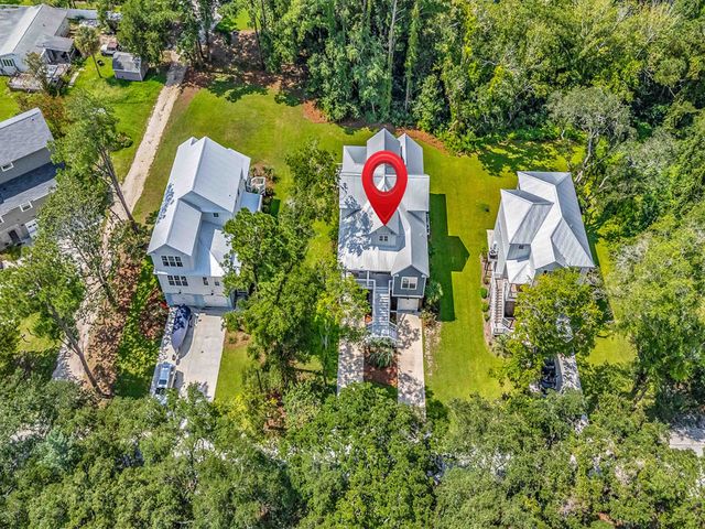 50 Comfort Ln., Pawleys Island, SC 29585