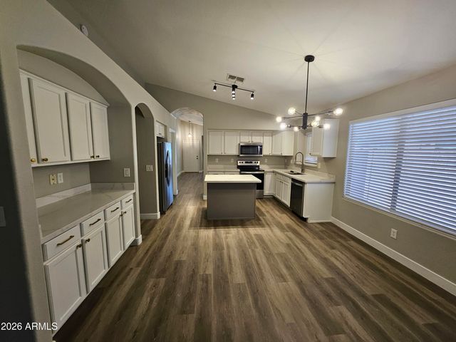 66 W DEXTER Way, San Tan Valley, AZ 85143