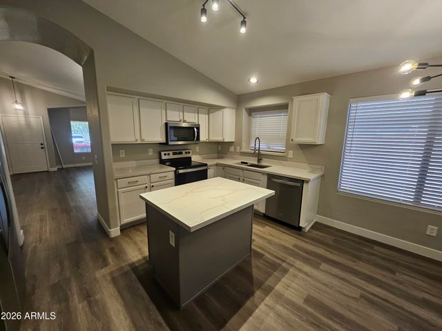 66 W DEXTER Way, San Tan Valley, AZ 85143