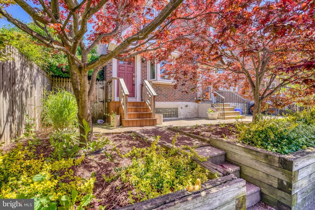 7917 MARSDEN ST, Philadelphia, PA 19136