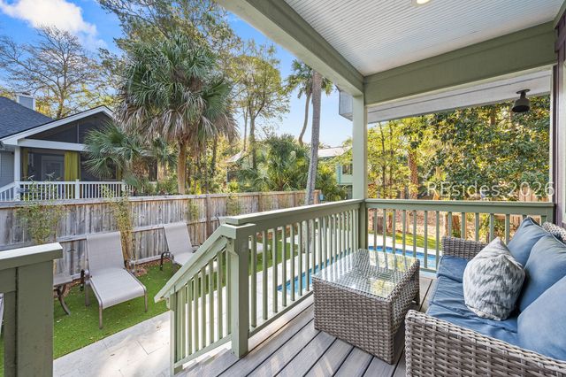 1 Bittern St, Hilton Head Island, SC 29928