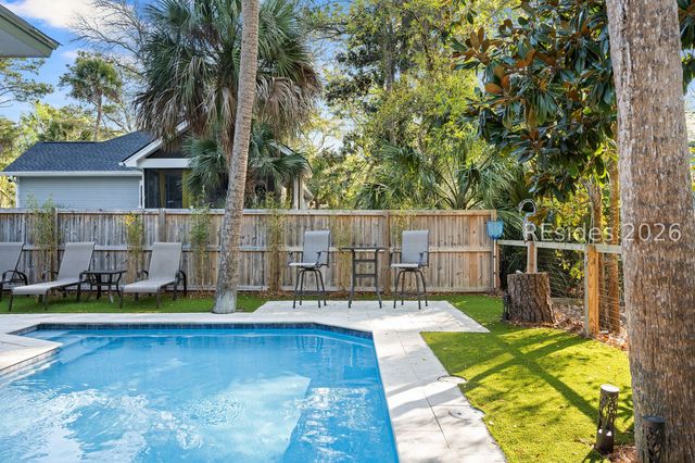 1 Bittern St, Hilton Head Island, SC 29928