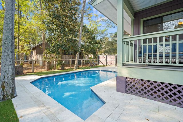 1 Bittern St, Hilton Head Island, SC 29928