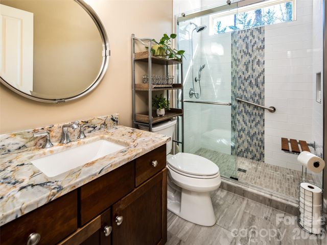 1916 Laurel Park Highway, Hendersonville, NC 28739