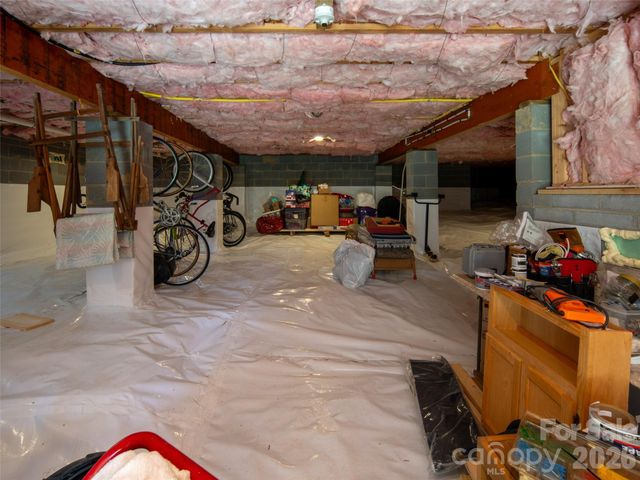 1916 Laurel Park Highway, Hendersonville, NC 28739