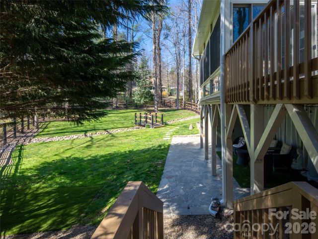 1916 Laurel Park Highway, Hendersonville, NC 28739