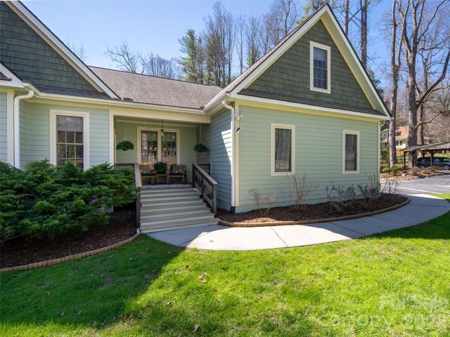 1916 Laurel Park Highway, Hendersonville, NC 28739