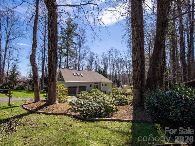 1916 Laurel Park Highway, Hendersonville, NC 28739
