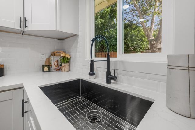 101 Recht Street, Hollister, CA 95023
