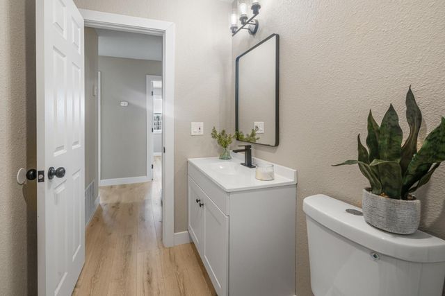 101 Recht Street, Hollister, CA 95023
