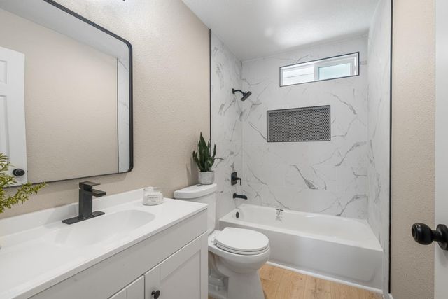101 Recht Street, Hollister, CA 95023