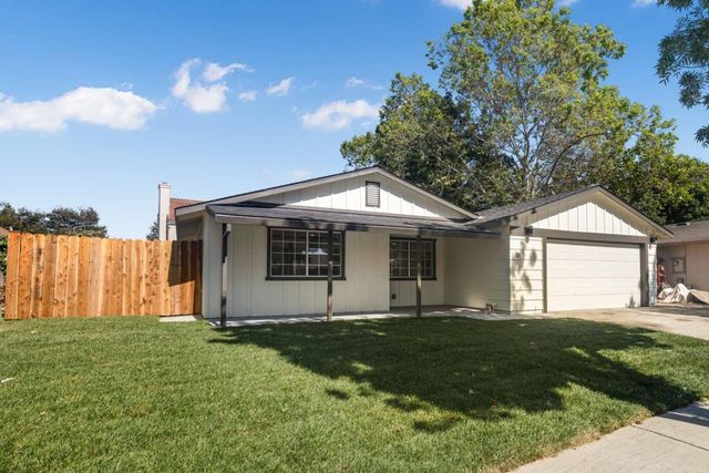 101 Recht Street, Hollister, CA 95023