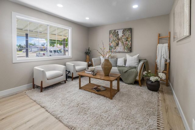 101 Recht Street, Hollister, CA 95023