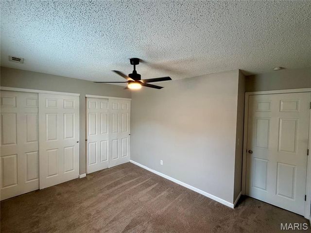 2279 Highland Hill Drive H, St Peters, MO 63376