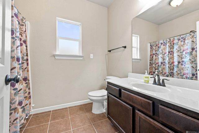 30889 Creek Valley Dr, Denham Springs, LA 70726