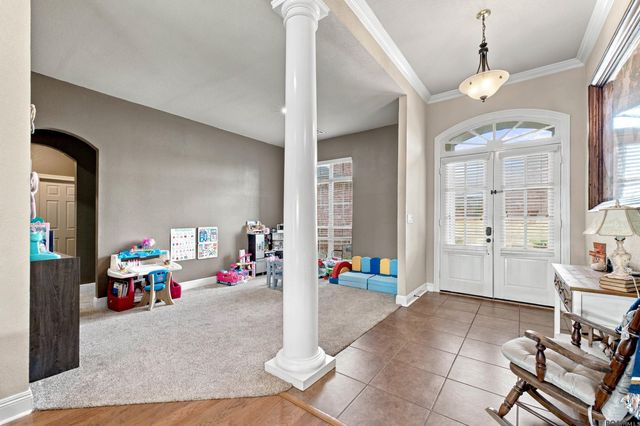 30889 Creek Valley Dr, Denham Springs, LA 70726