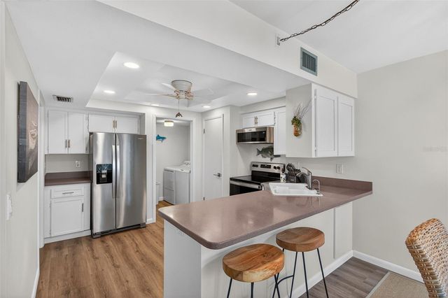 225 COUNTRY CLUB DRIVE D239, Largo, FL 33771