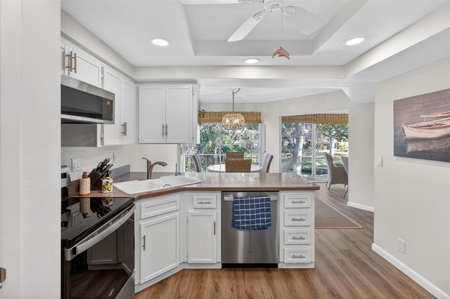 225 COUNTRY CLUB DRIVE D239, Largo, FL 33771