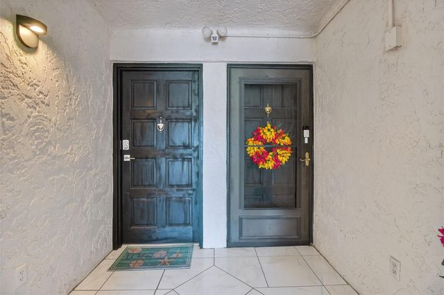 225 COUNTRY CLUB DRIVE D239, Largo, FL 33771