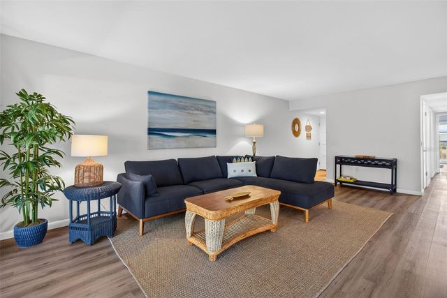 225 COUNTRY CLUB DRIVE D239, Largo, FL 33771