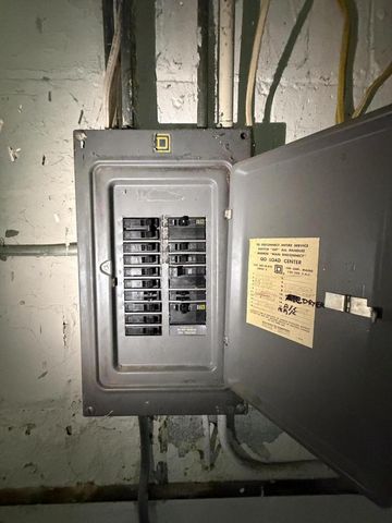 1565 S 57th STREET, West Allis, WI 53214