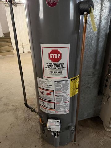 1565 S 57th STREET, West Allis, WI 53214