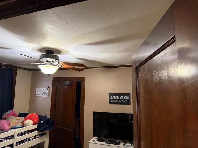 1565 S 57th STREET, West Allis, WI 53214