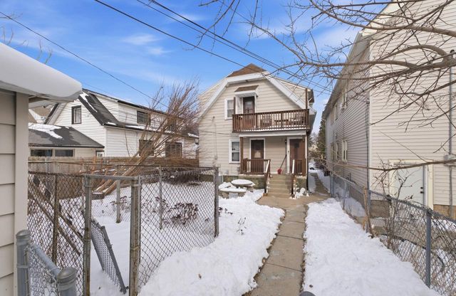 1565 S 57th STREET, West Allis, WI 53214