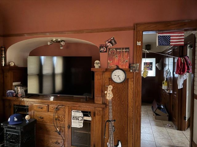 1565 S 57th STREET, West Allis, WI 53214